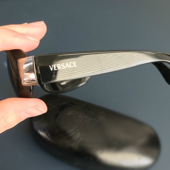 Authentic Versace sunglasses - Picture 2 of 3